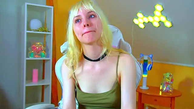 HannahHollis élő XXX-chatje