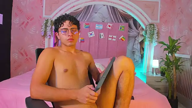 Alexis_Saray – Live XXX-chat