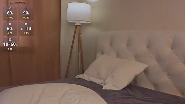 risingrose_'s Live XXX Chat