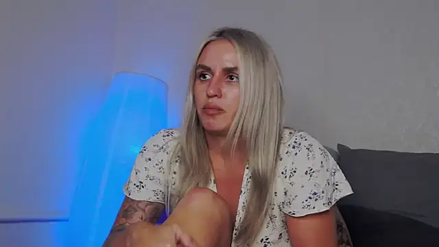 Chat +18 de foxy_kimmi ao vivo