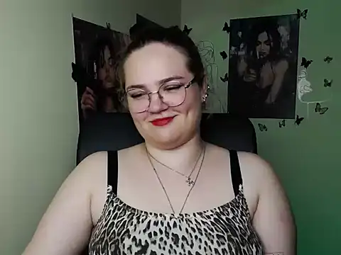 Chat +18 de RinaRiii ao vivo