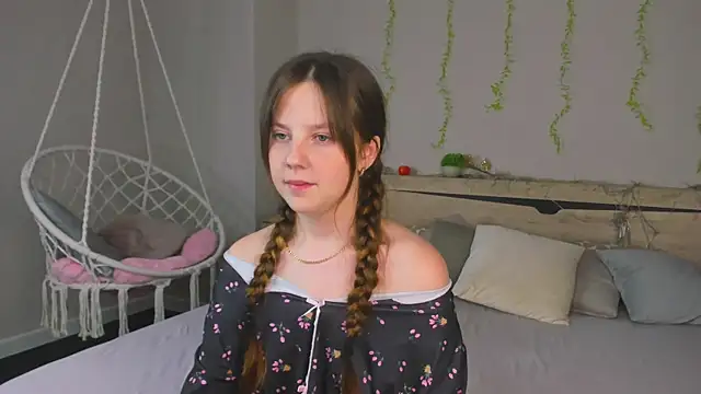 Chat +18 de Violeta_Paul ao vivo