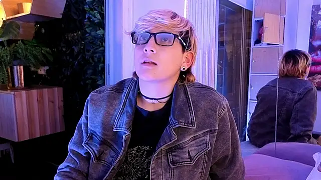 DannyRoudX XXX чат на живо