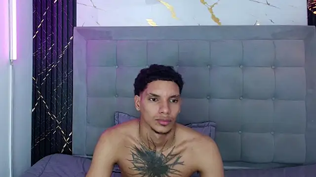 kai_storm77 Pertunjukan Webcam