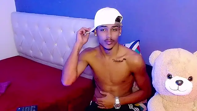Angel_foxc13 Adlı Modelin Canlı XXX Sohbeti