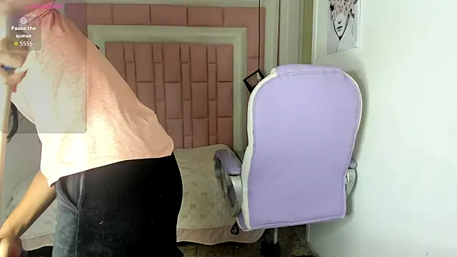 CloyBabee's Live XXX Chat