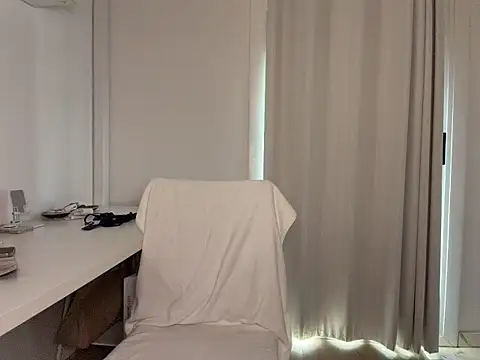 PrincessVeronika Adlı Modelin Canlı XXX Sohbeti