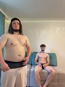 desiredude9 Chat XXX in diretta