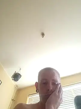 piercingpik Live XXX-Chat