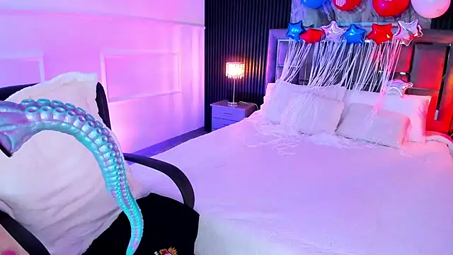 Sienarosewood Adlı Modelin Canlı XXX Sohbeti