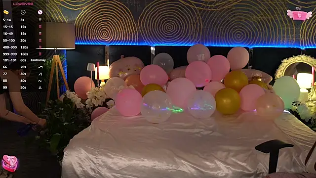 دردشة FoxyShy الجنسية المباشرة