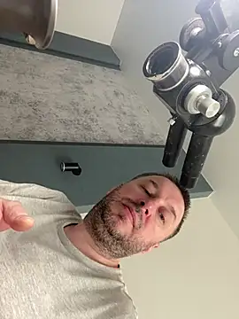 XXX chat uživo modela DorianJeday