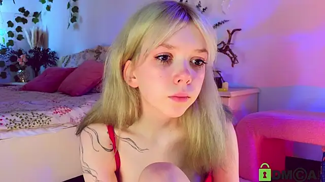 Rochelle_kitty Chat XXX live