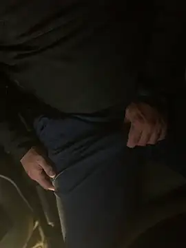 Ldnick69 élő XXX-chatje