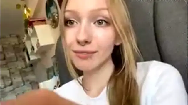 BivalentFalloff Live XXX-Chat