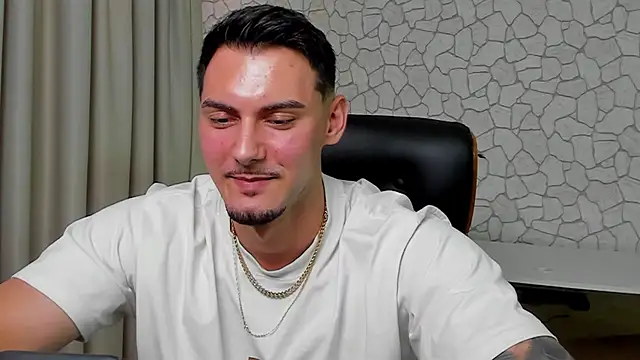 Онлайн чат XXX ClintMasters
