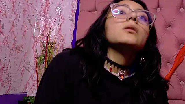 Nezukoks লাইভ XXX চ্যাট