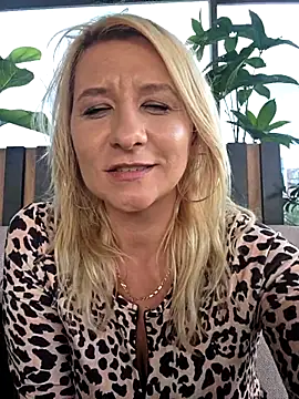 KaylinJan Live XXX-chat