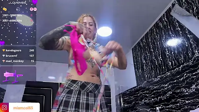 Živý XXX chat Ladyy_Scarlett