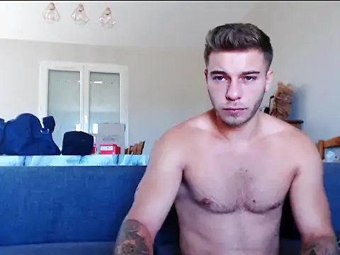 Elkafit28 élő XXX-chatje