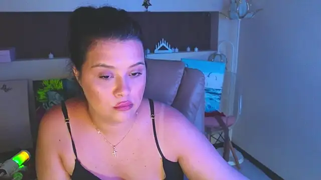 دردشة Malika_uAngel الجنسية المباشرة