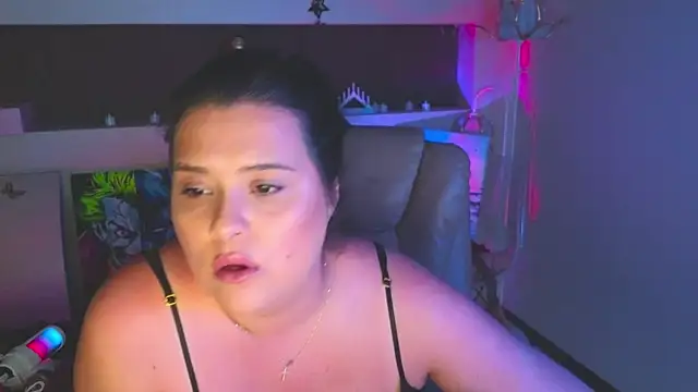 Malika_uAngel Adlı Modelin Canlı XXX Sohbeti