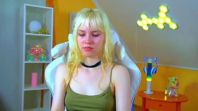 HannahHollis live XXX chat