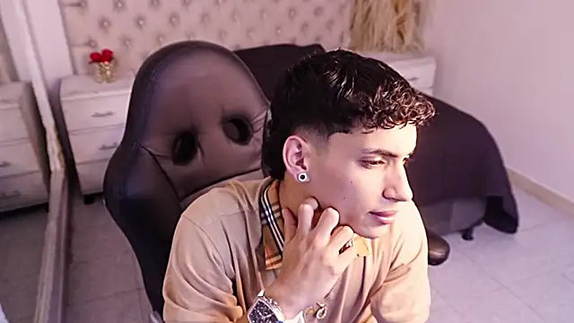 Czat XXX na żywo – JhoanLeandro