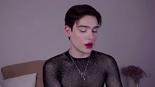 RobbyCharming live XXX chat