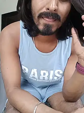 BigCockBong Adlı Modelin Canlı XXX Sohbeti