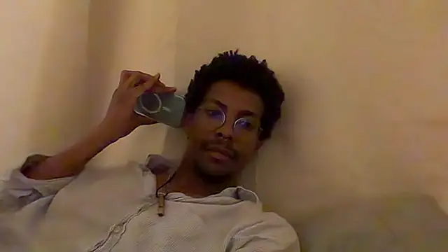 HoleBreeder Chat XXX live