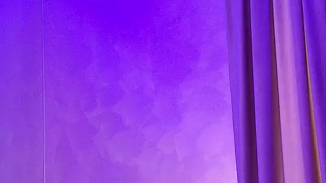 Chat XXX en directo de ScarletLane21