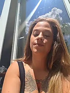 Luna_Lynn Adlı Modelin Canlı XXX Sohbeti