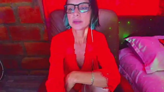 BrianaGarner Live XXX Chat