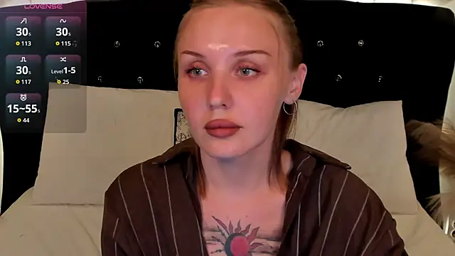 LianaFord's Live XXX Chat