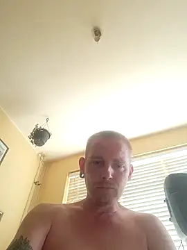 piercingpikn Live XXX chat