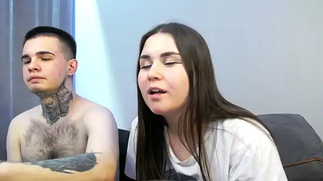 Chat +18 de LucyMuur ao vivo