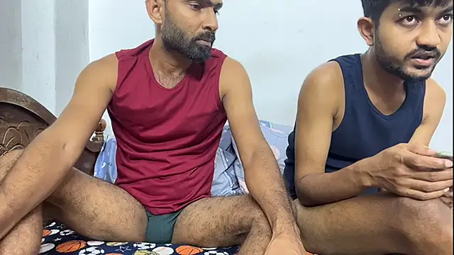 DesiDaddyandSon's Live XXX Chat