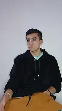 Chat XXX en directo de Thick_Cock