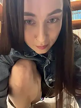 Holly_Playn Live XXX chat