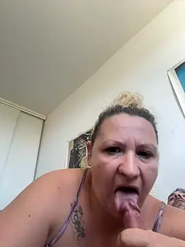 Bakala93Du34000's Live XXX Chat
