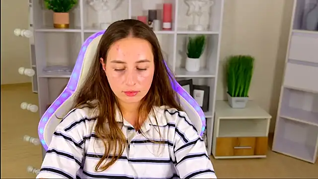 NadinnL's Live XXX Chat