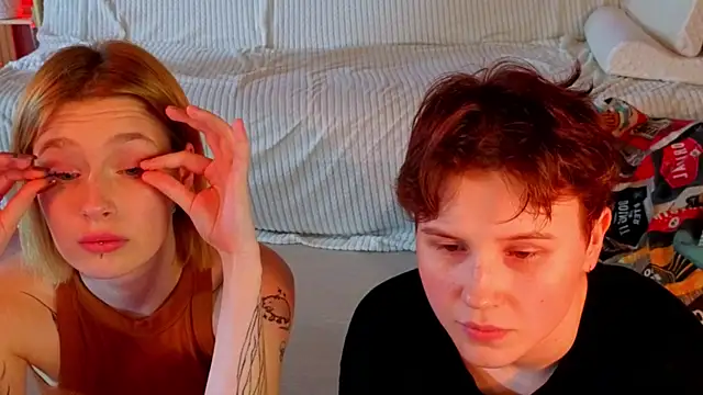 two_gerls_here Live XXX-chat