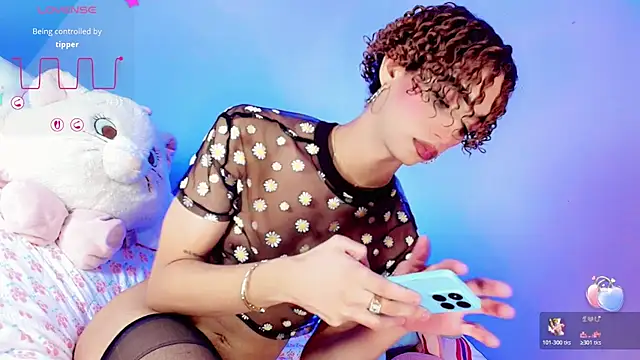 Naughyy_girrl_'s Live XXX Chat