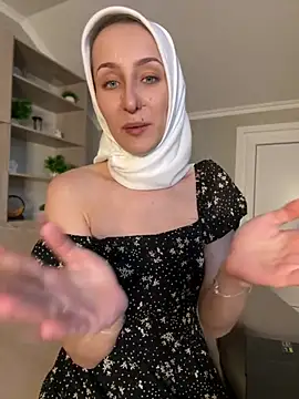 FlexibleDoll_ Chat XXX in diretta