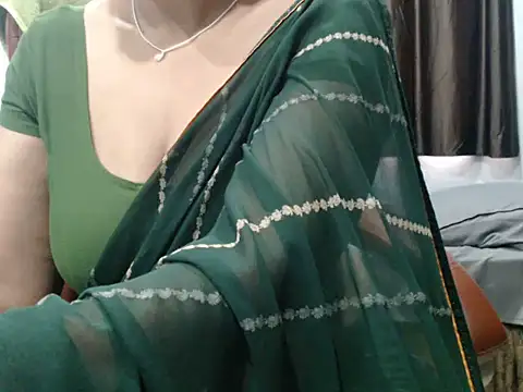 Chat XXX ao vivo de sunitha-3