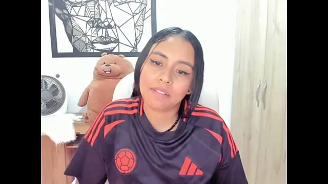 Ciara8n Live XXX chat