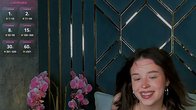 LanaLedger live XXX chat
