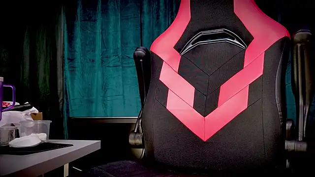 Živý XXX chat Bellydevilmilky