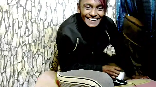 SassyXindian Adlı Modelin Canlı XXX Sohbeti